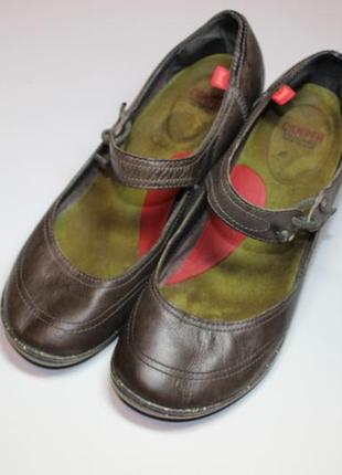 38р зручні шкіряні туфлі дорогого іспанського бренду   camper 24,5 см, каблук 7см5 фото