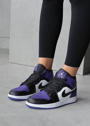 Женские кожаные кроссовки nike air jordan retro high court purple7 фото