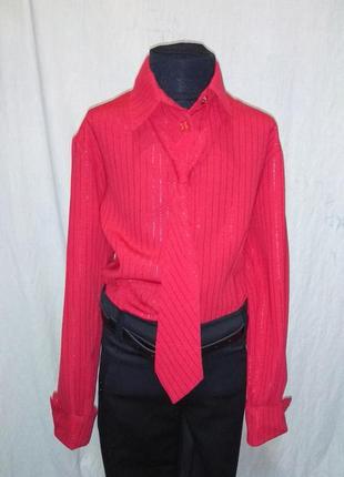 Блузка з краваткою