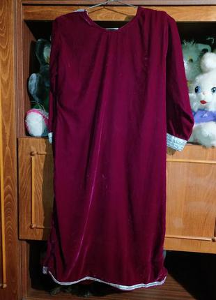 Платье женское с разрезами по бокам бордово-малинового цвета с пайетками6 фото