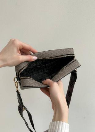 Сумка в стиле michael kors crossbody mokko6 фото