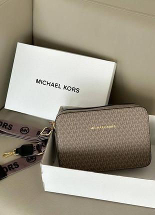 Сумка в стиле michael kors crossbody mokko5 фото