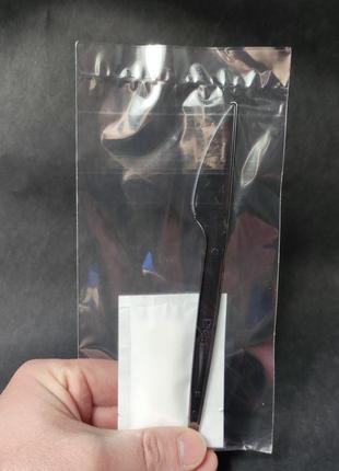 Набор столовых приборов одноразовый lux (нож + влажная салфетка) в индивидуальной упаковке