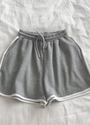 Жіночі спортивні шорти на високій посадці5 фото