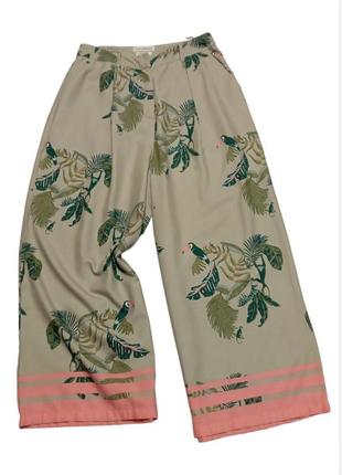 Штани, укорочені штани, з гавайським принтом.1 фото