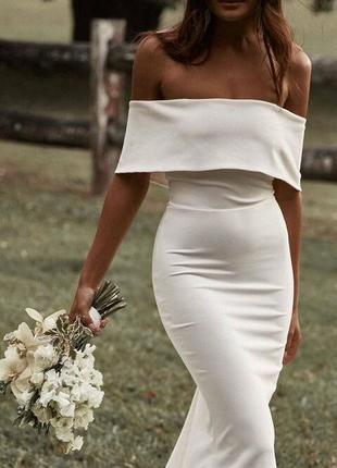 Белое свадебное платье из крепа с открытыми плечами asos edition6 фото