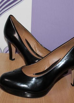 Шкіряні туфлі clarks розмір 37-38