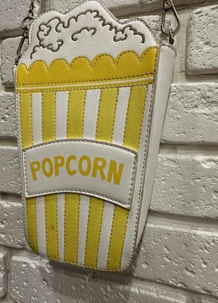 Сумка жіноча popcorn на довгому золотій ланцюжку4 фото