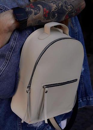 Рюкзак бежевый удобный маленький кожаный из натуральной кожи портфель кожаный из натуральной кожужи бежевый молочный4 фото