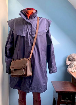 Утепленный плащ от дорогого ирландского бренда