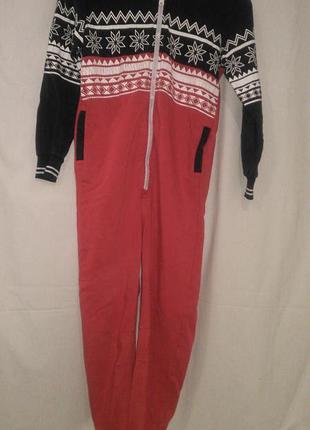 Хороша фірмова піжама комбінезон