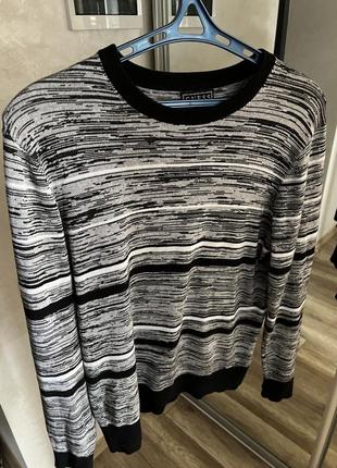 Свитер guess оригинал l размер 5