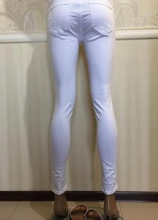 Белые джинсы/скинни, zara, размер 36/s3 фото