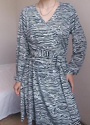 Красива сукня принт зебри плаття на запах h&m сукня міді плаття трапеція а-силует сукня з поясом7 фото