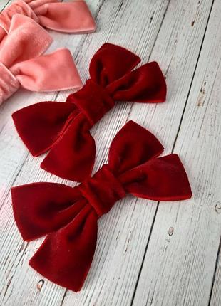Оксамитові бантики