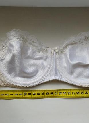 Бюстгальтер р.34в/75в triumph