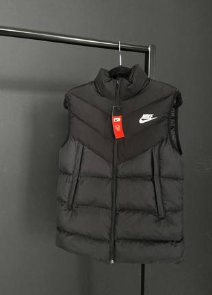Жилетка в стилі nike черная