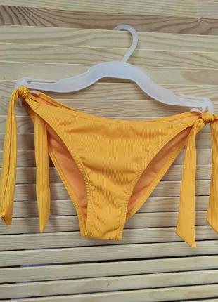 Низ від купальника primark,жовті плавки в рубчик та зав'язками