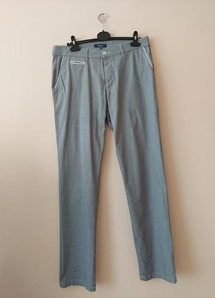 Брюки чоловічі