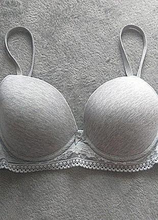 Бюстгальтер