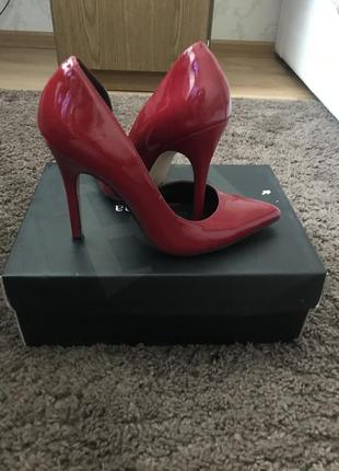 Туфлі човники