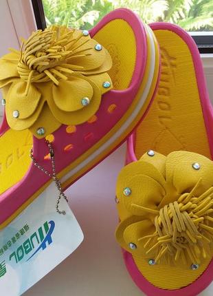 Шльопанці 36р