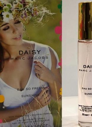 Женский мини-парфюм marc jacobs daisy eau so fresh sunshine 20 ml, маркabс дейзи о со фреш саншайн