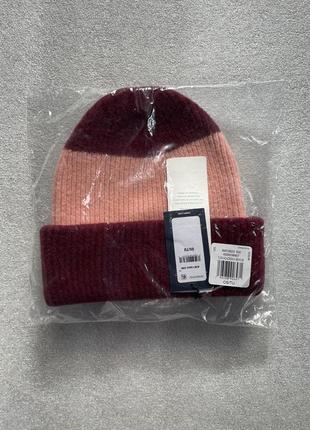 Новая зимняя шапка tommy hilfiger ( tommy colorblock beanie ) с америки3 фото