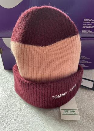 Новая зимняя шапка tommy hilfiger ( tommy colorblock beanie ) с америки9 фото