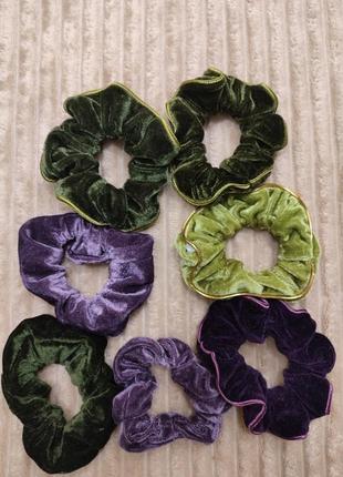 Велюровая резинка для волос в наличии расцветки