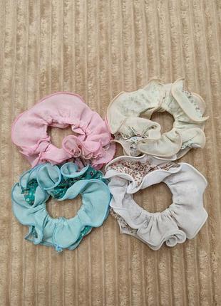 Гумка для волосся, в наявності забарвлення