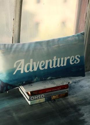 Подушка диванна оксамитова adventures 50x24 см (52bp_tfl022)