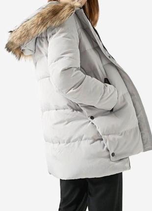 Сірий сріблястий зимовий пуховик куртка stradivarius оверсайз