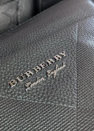 Чоловіча барсетка burberry чорна сумка на плечо4 фото