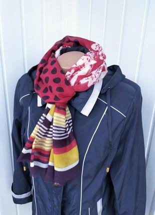 Легкая курточка-ветровка + шарф в подарок2 фото