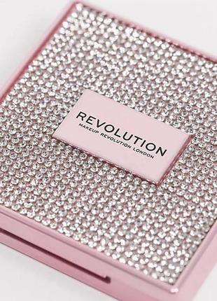 Хайлайтер и палетка теней makeup revolution "precious glamour"