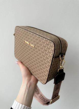 Сумка женская в стиле michael kors crossbody beige2 фото