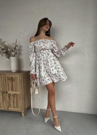 Женское платье