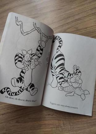 Детская раскраска original Ausa на английском языке с интересными играми винни пух, тигр, пятачок disne