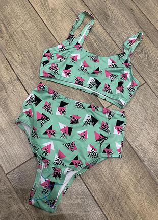 Крутой купальник