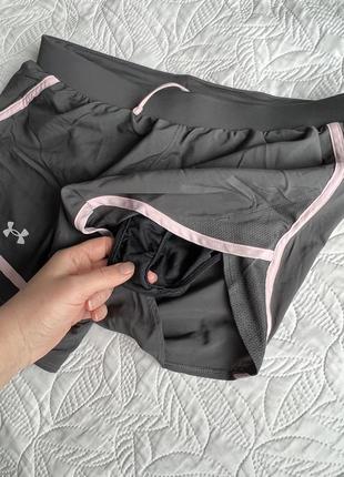 Under armour женские черные шорты ua fly by 2.0 short. женские спортивные шорты для бега татренировок. короткие шорты для фитнеса8 фото