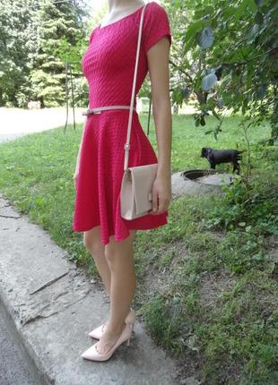 Яркое и милое платьице