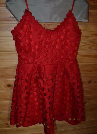 Потрясающее яркое платье! кружевная перфорация из жаккарда! люкс! шик!