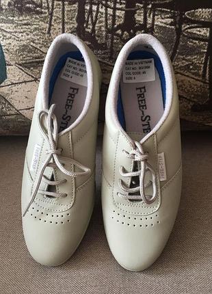 Комфортні туфлі