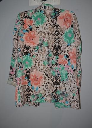6/s фирменный мего крутой стильный пиджак с подворотом рукава river island цветочный принт10 фото