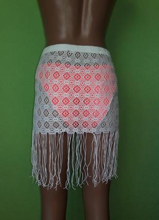 Пляжная ажурная юбка с бахромой3 фото
