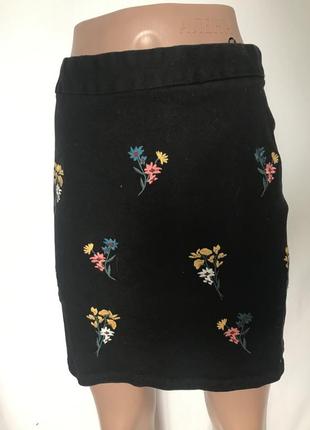 Черная джинсовая с вишенкой юбка 10 размера3 фото