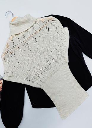 Женский бежевый вязаный свитер с блестками, по низу приталенная без рукавов с воротником от бренда zebra5 фото
