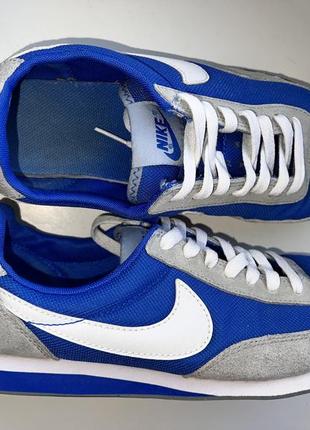Кроссовки nike