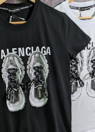 Футболка в стиле balenciaga черная, белая2 фото